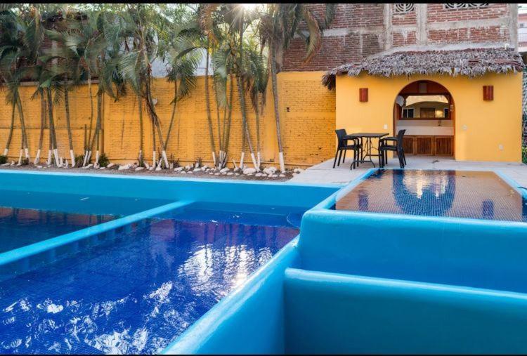 Hotel Cuamatzi Zihuatanejo Bagian luar foto